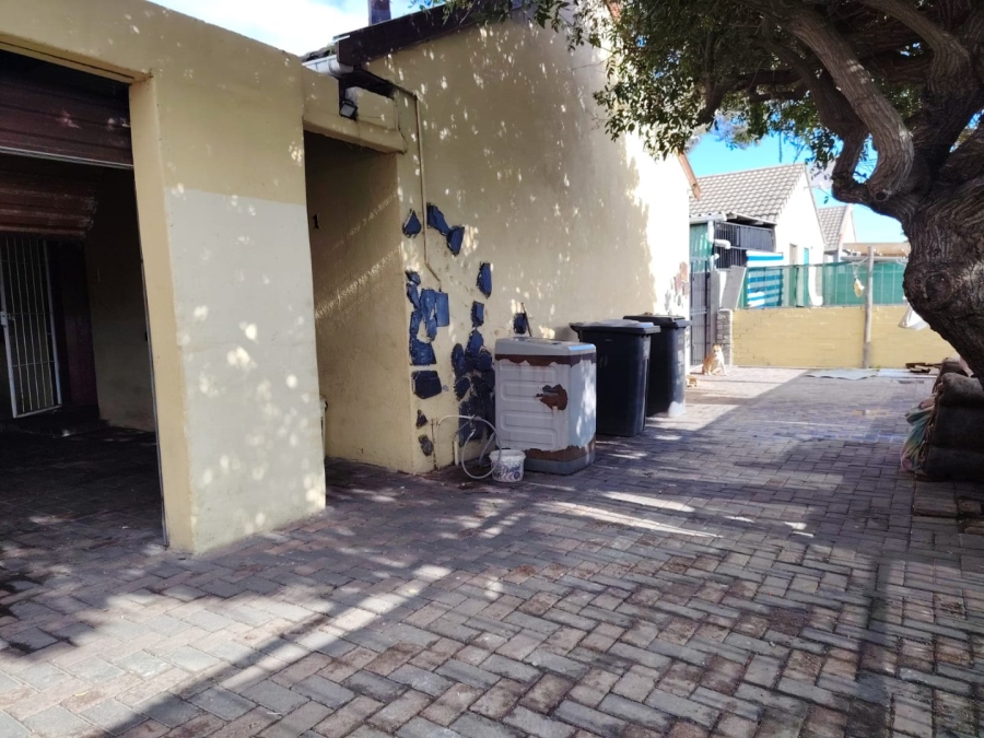 3 Bedroom Property for Sale in Stratford Green Western Cape